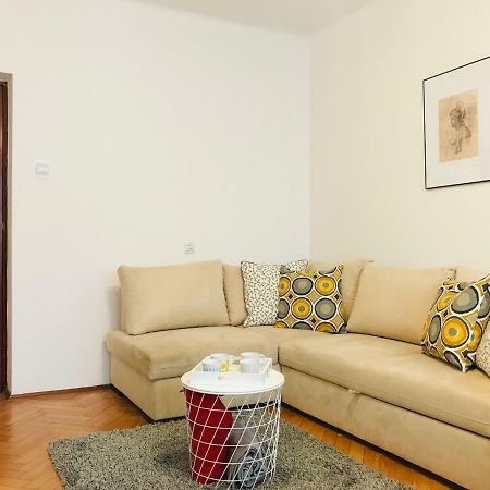 Vinci Apartment In The City Center Краков Экстерьер фото